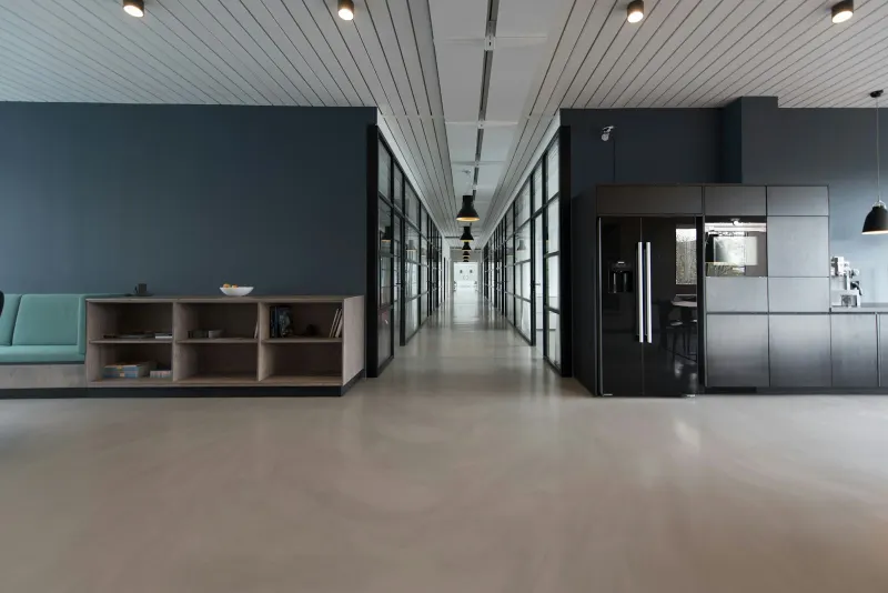 Modernes Büro von KI-Kandidat